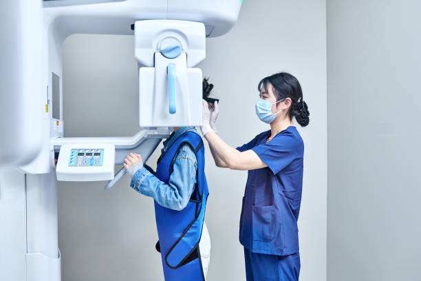 Best Weekend Emergency Dentist in Del Aire, CA